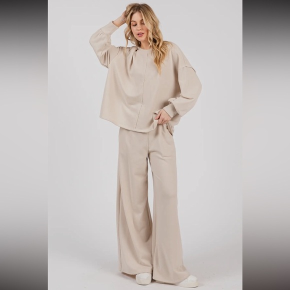Fabulous Wide Leg pants and Top Set - Picture 1 of 5
